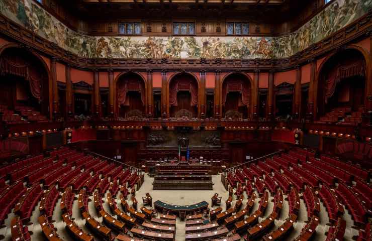 Elezioni anticipate: quanti parlamentari rischiano la pensione