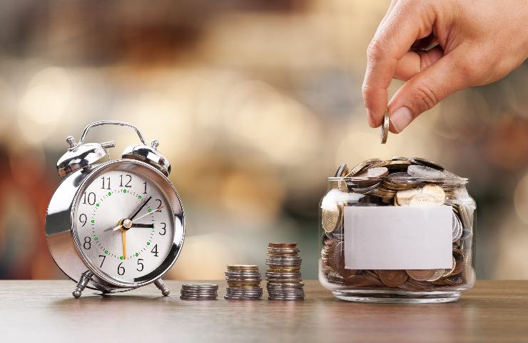Banca o in Posta, dove mettere i soldi per guadagnare di più?