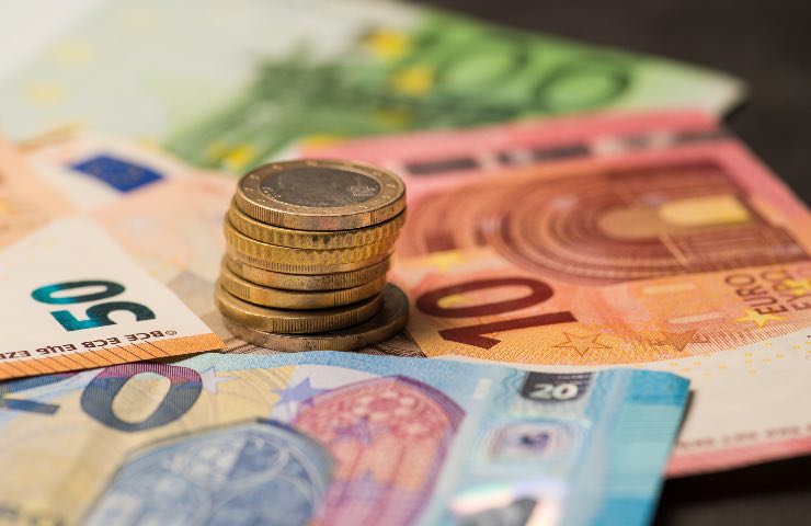 Stretta su bancomat e conto correnti: il nuovo algoritmo non lascia scampo