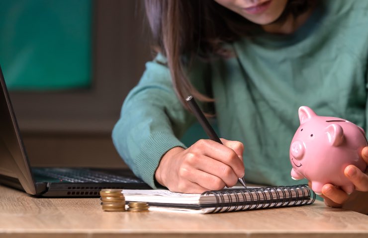 Caro Bollette, la scuola è salva