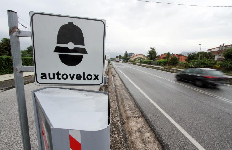 Autovelox, così niente multa quando si passa