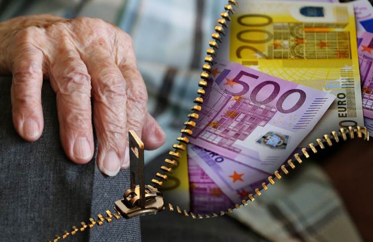 Stipendio da 800 euro e pensione