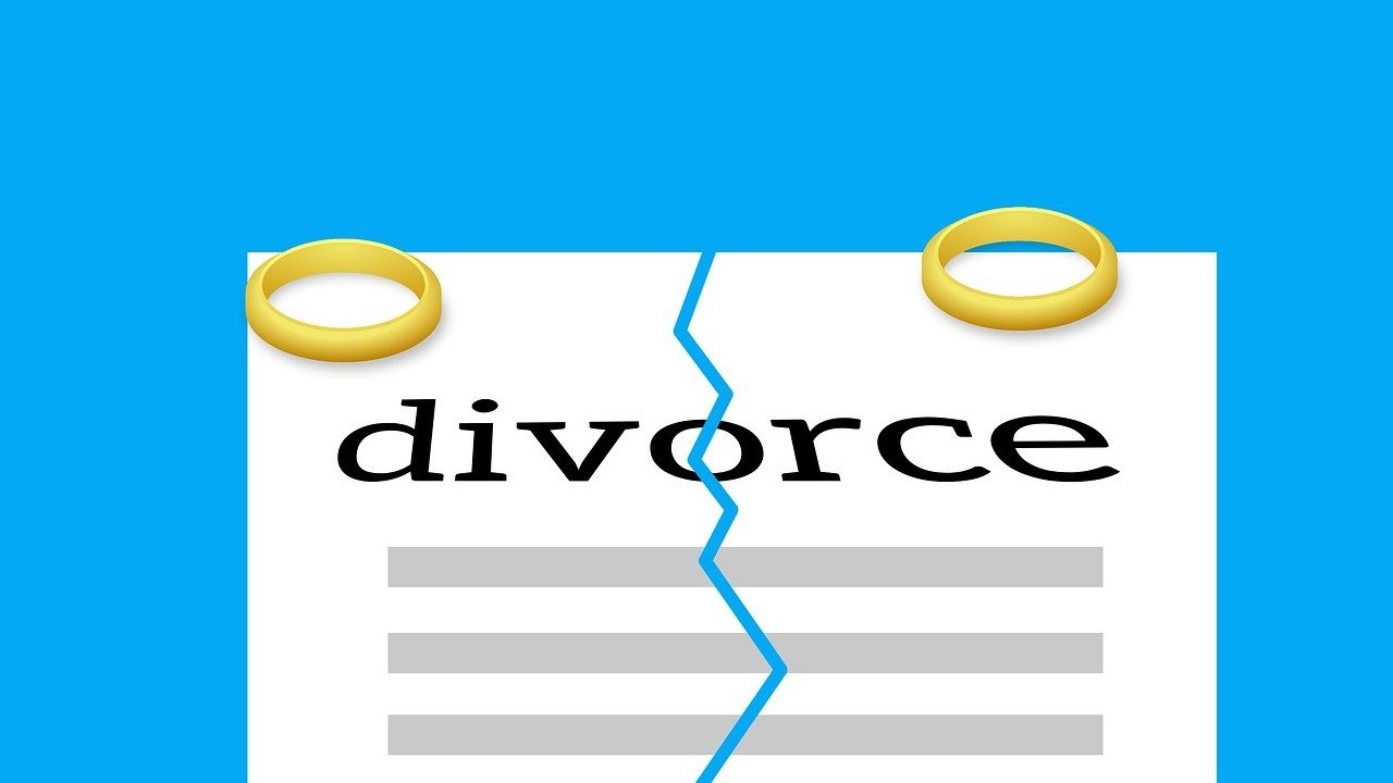 Divorzio, chi tradisce perde sempre in tribunale?