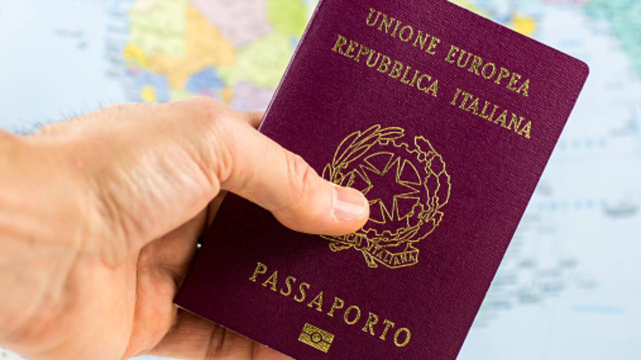 passaporto anziani come fare