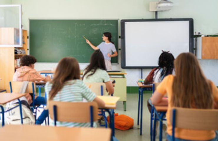 Arretrati scuola ritardi motivi