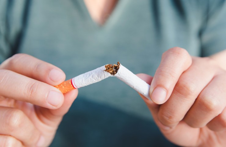 Tabacco aumento 40 centesimi per i fumatori