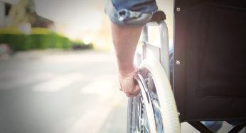 Pensione invalidità | In questi casi può essere sospesa o revocata