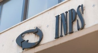 Assegno unico | Chi perderà soldi nei prossimi mesi