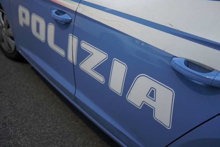 poliziotto