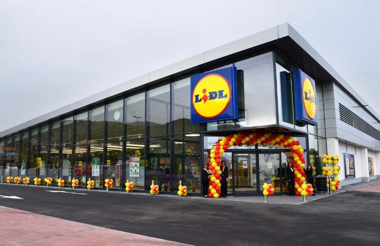 Lidl shopper