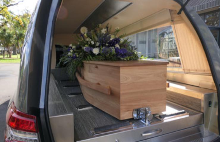 funerale defunto indigente