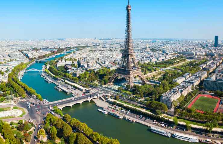 parigi a luglio easyjet