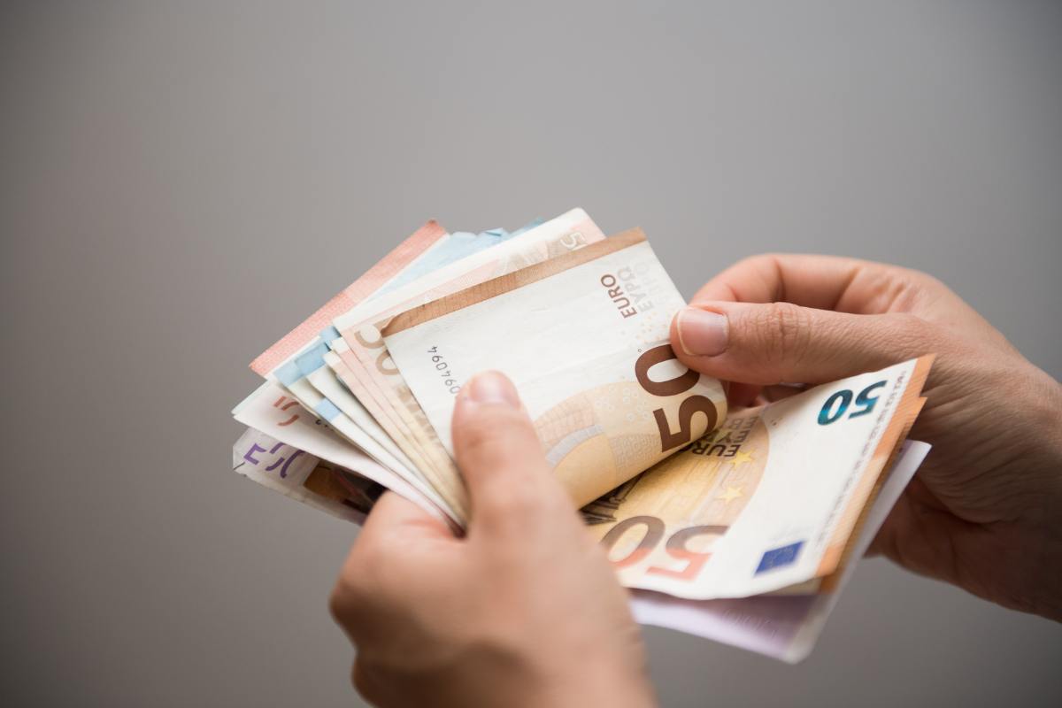 conteggio banconote